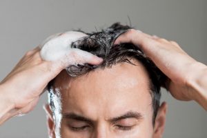trucos-y-consejos-para-cuidar-tu-pelo-si-eres-hombre